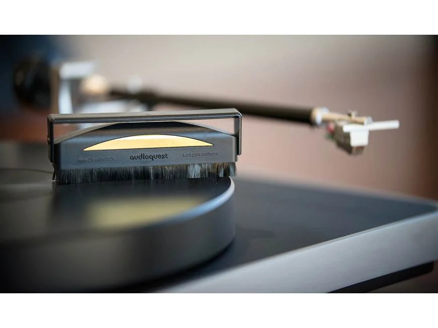 AudioQuest Gold Record Brush